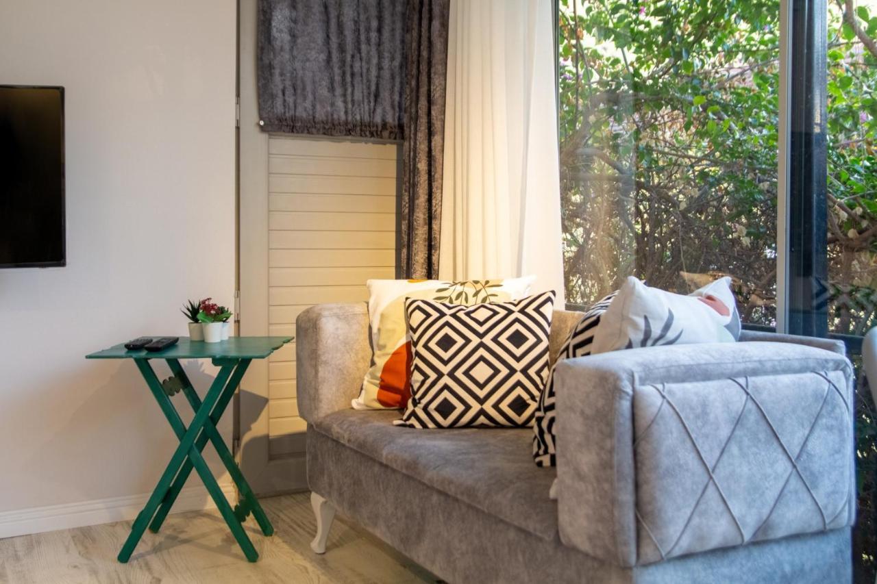 イズミルInvigorating Studio Flat Near Kordon In Alsancakアパートメント エクステリア 写真